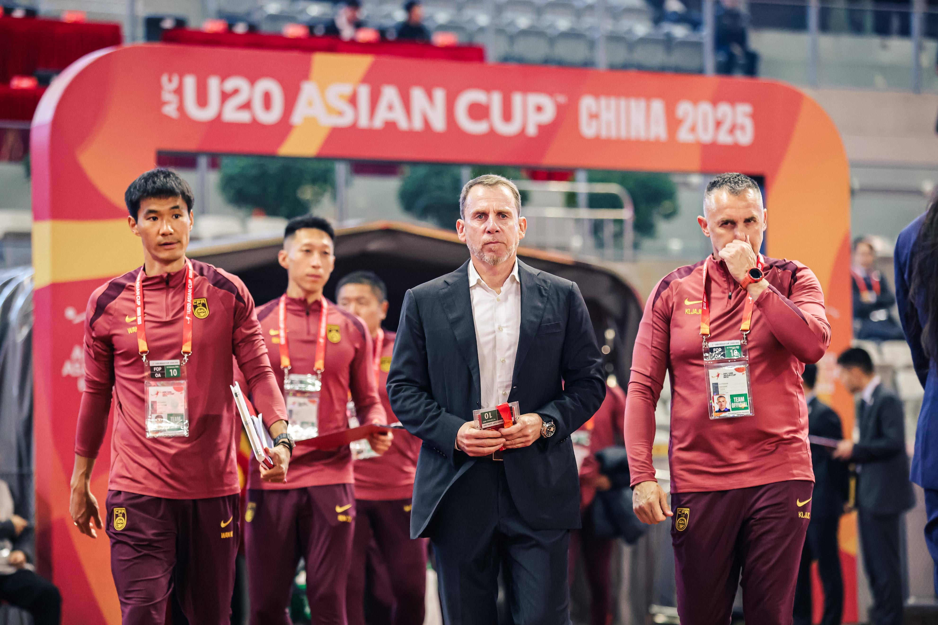 包含多特蒙德力克AC米兰，贝尔补时绝平亚洲杯的词条