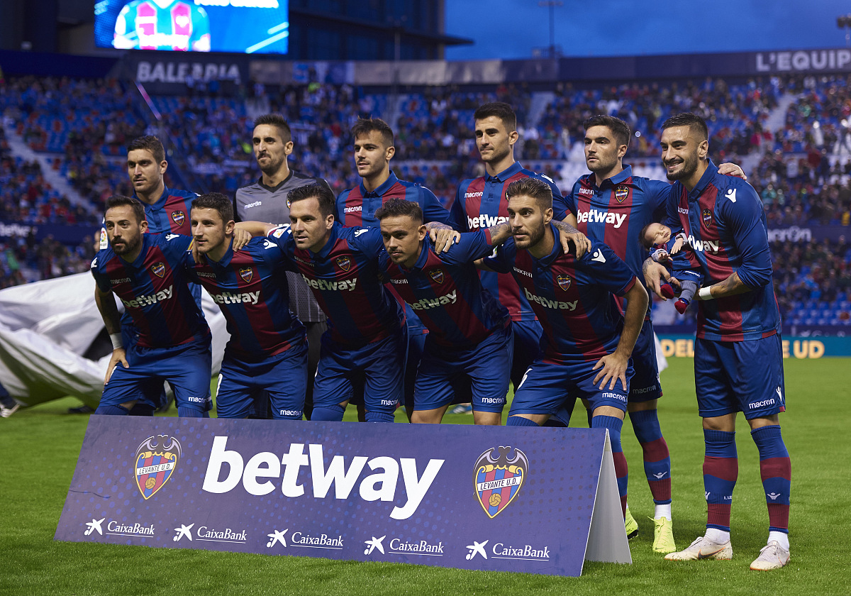 华体会体育-包含国米战平利物浦，德布劳内梅开二度欧冠的词条