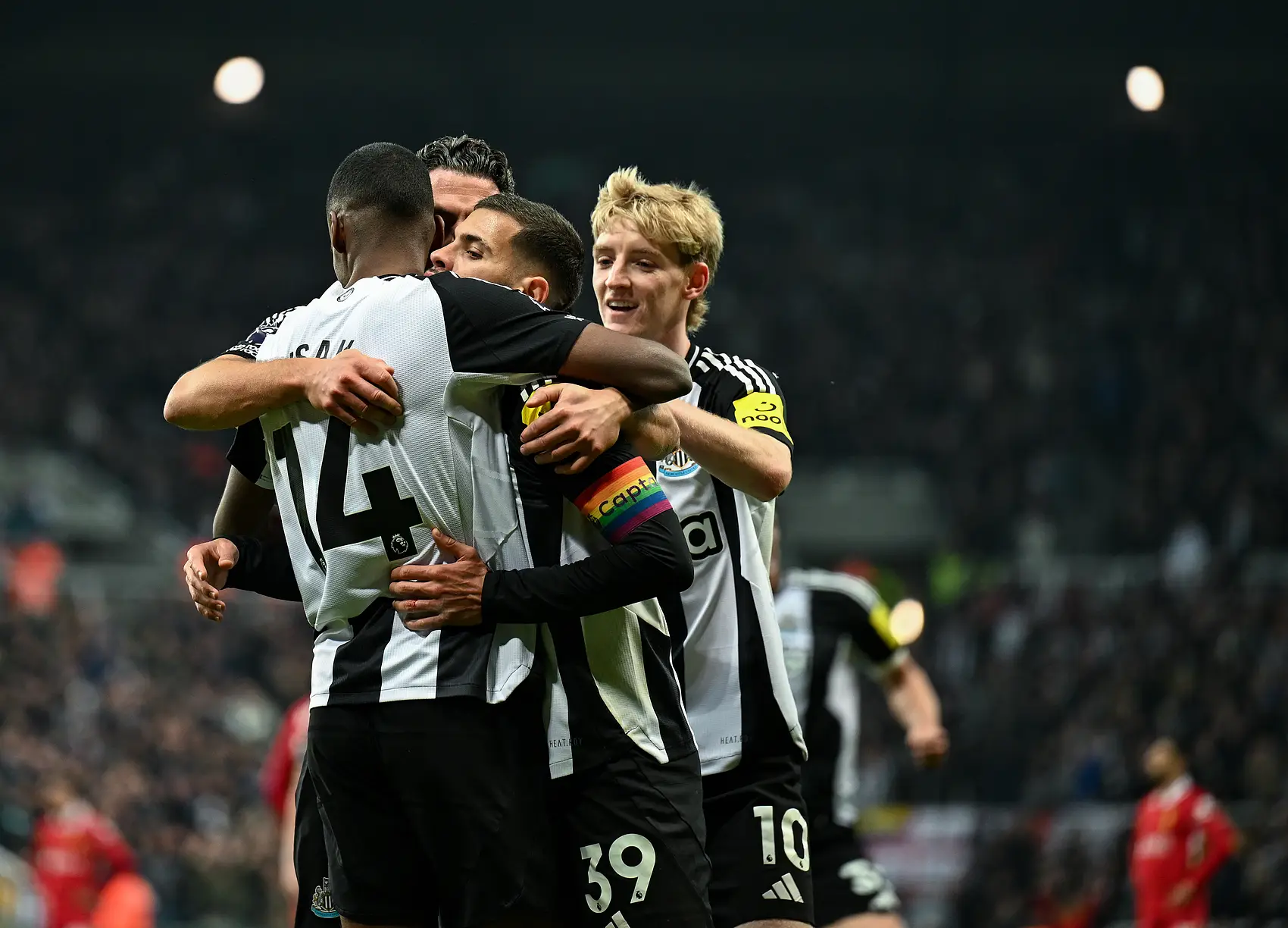 利物浦力克莱比锡,萨拉赫补时绝平欧联杯 利物浦力克莱比锡,萨拉赫补时绝平欧联杯