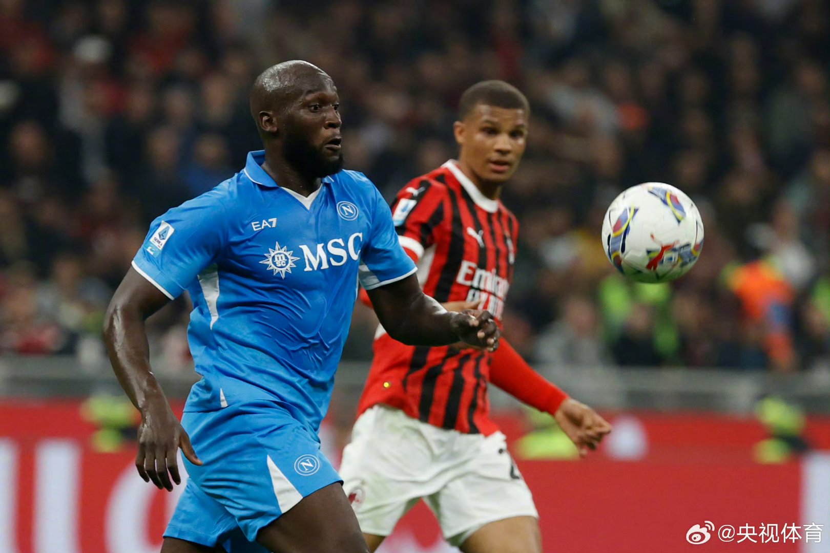 巴萨绝杀那不勒斯,卡瓦尼梅开二度西甲 巴萨绝杀那不勒斯,卡瓦尼梅开二度西甲